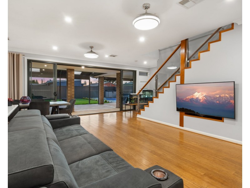 827 Military Road, North Haven SA 5018