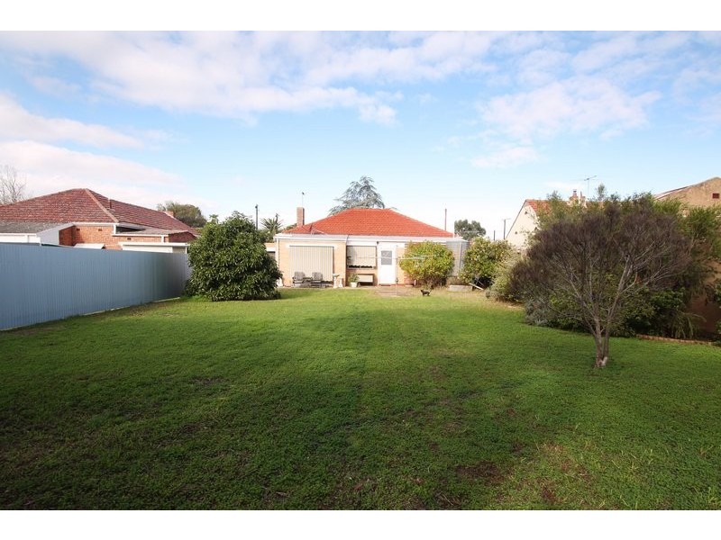 7 Bryan Avenue, Kilkenny SA 5009