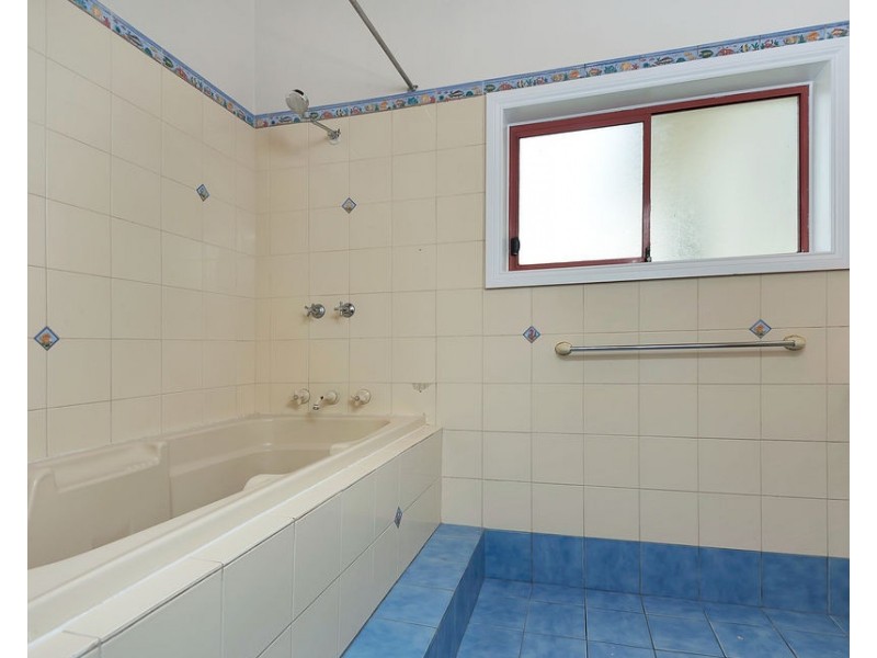 4 The Strand, Largs North SA 5016