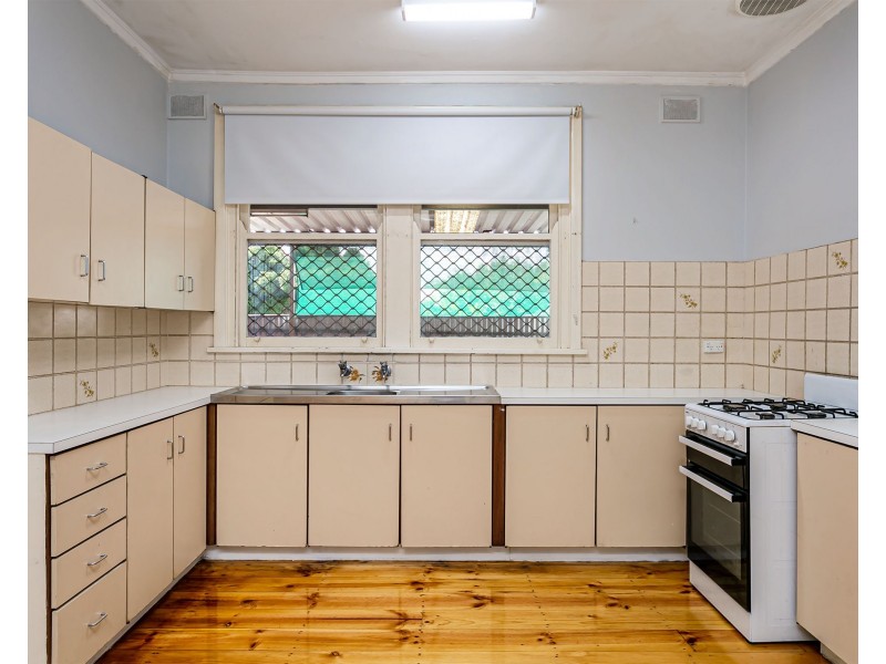 23 Irwin Street, Mansfield Park SA 5012