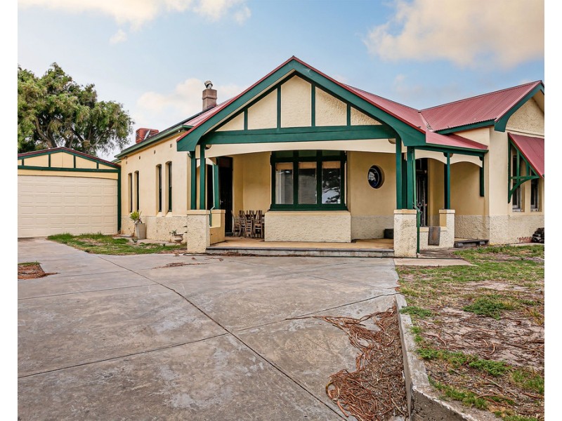 188 Esplanade, Largs Bay SA 5016