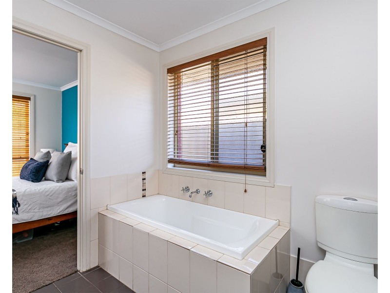 1 Estella Street, Osborne SA 5017