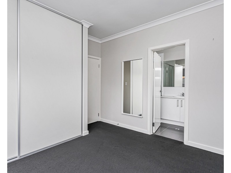 2 / 13 Bartlett Terrace, Semaphore Park SA 5019