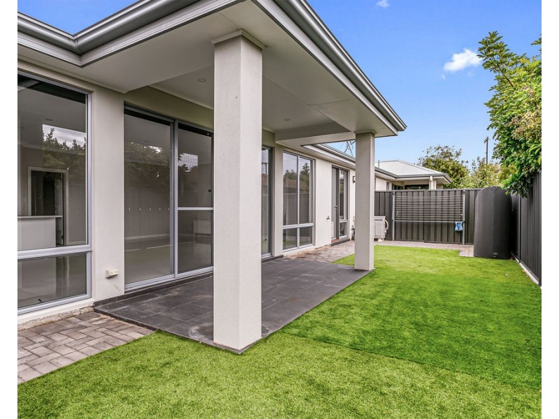2 / 13 Bartlett Terrace, Semaphore Park SA 5019