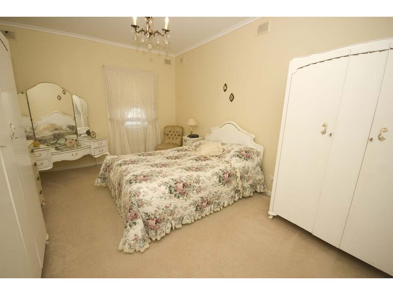 25 Swan Tce, Semaphore South SA 5019