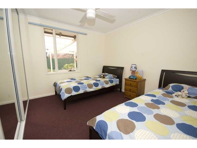 15 Parachilna Court, Smithfield SA 5114