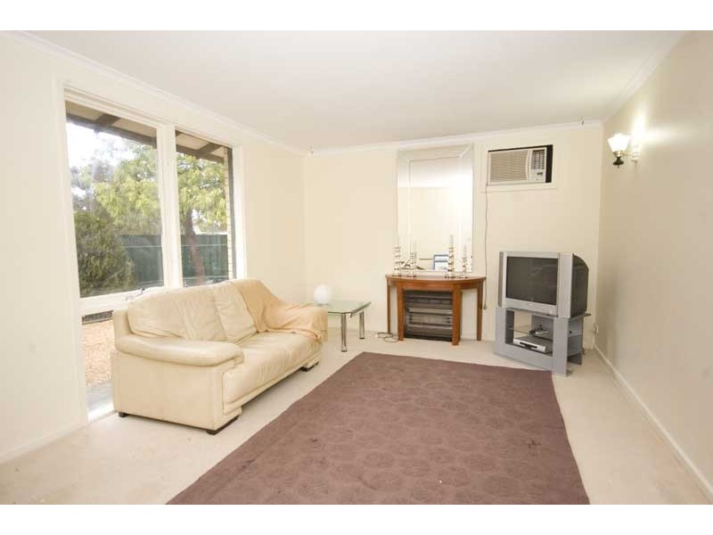 15 Parachilna Court, Smithfield SA 5114