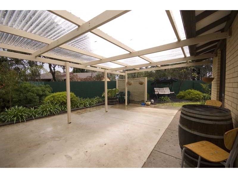 15 Parachilna Court, Smithfield SA 5114