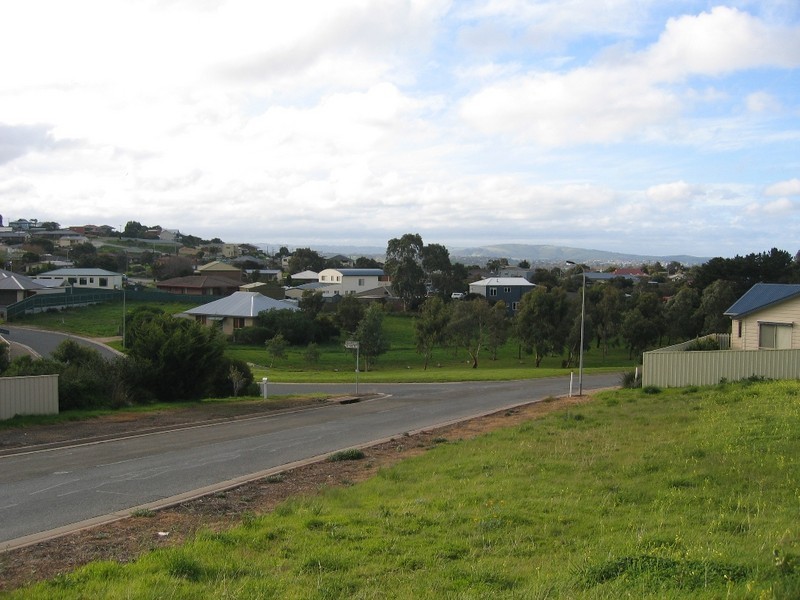 41 Solway Cres, Encounter Bay SA 5211