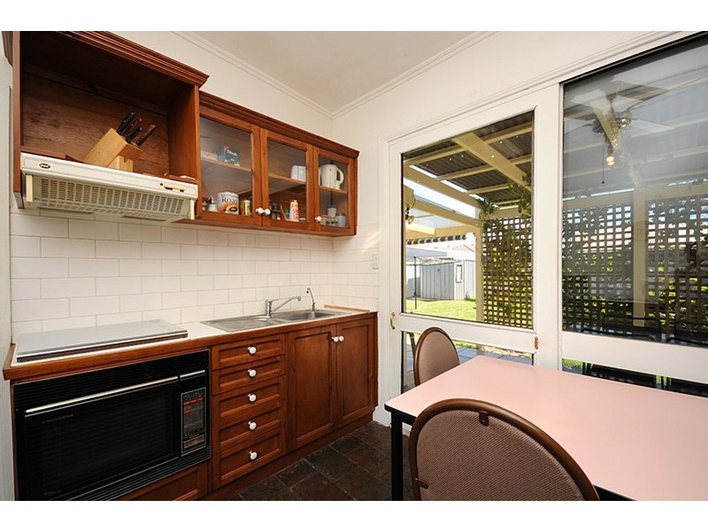 2 Paqualin Street, Hendon SA 5014