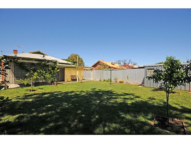 2 Paqualin Street, Hendon SA 5014