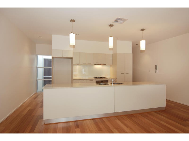 10 Southcott Walk, Adelaide SA 5000