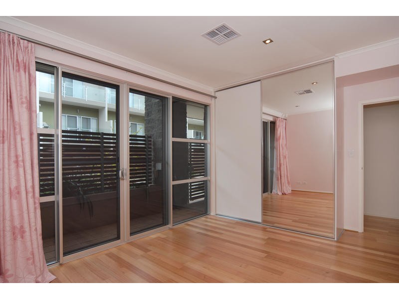 10 Southcott Walk, Adelaide SA 5000