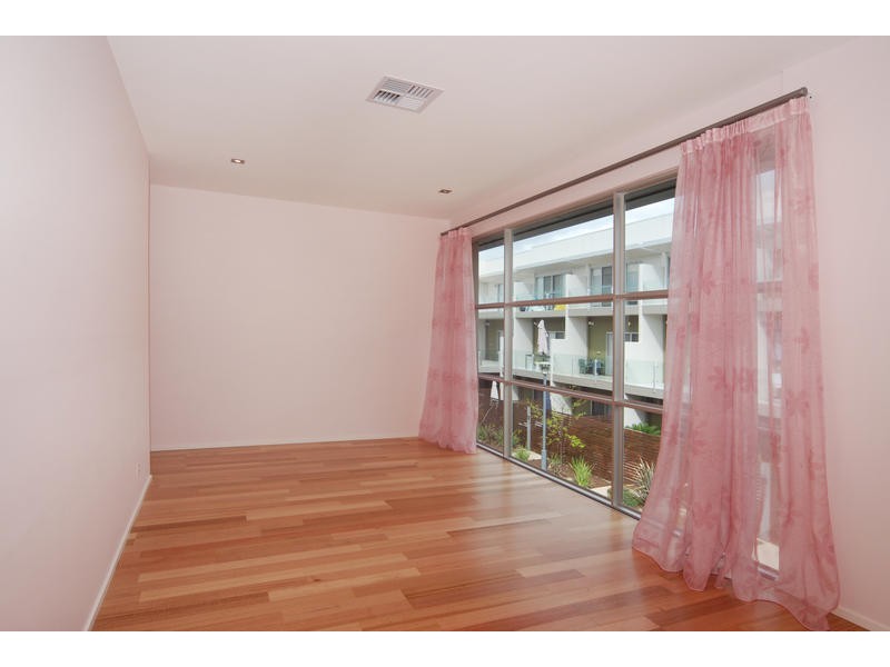 10 Southcott Walk, Adelaide SA 5000