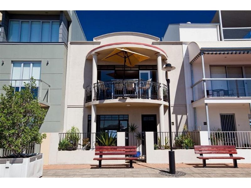 6  Karatta Dock, Port Adelaide SA 5015