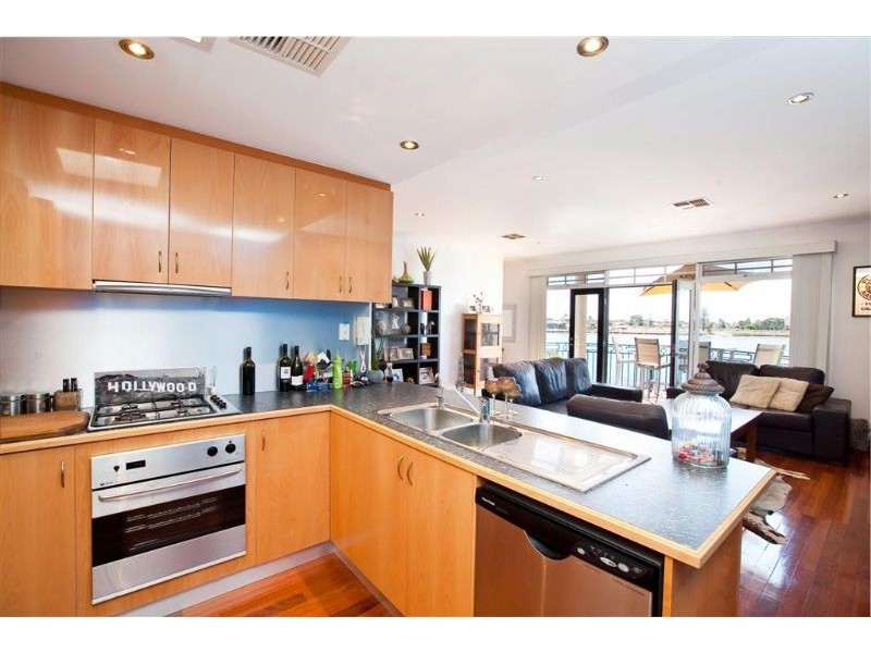 6  Karatta Dock, Port Adelaide SA 5015