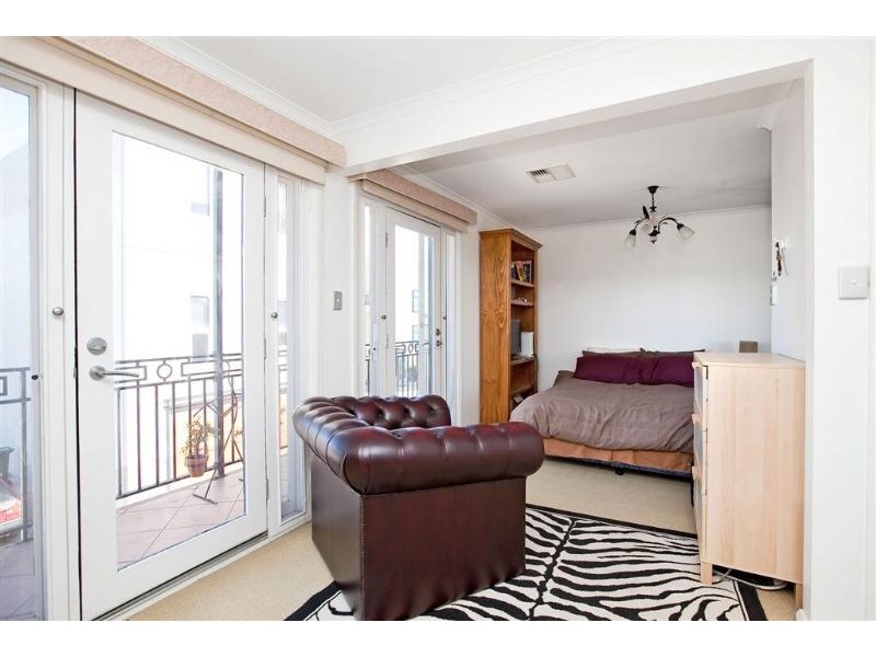 6  Karatta Dock, Port Adelaide SA 5015