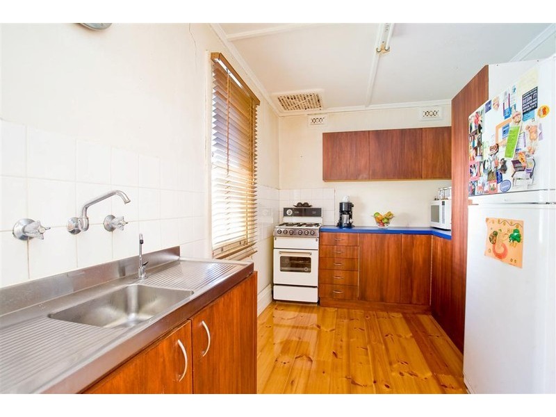 111 Cedar Ave, Royal Park SA 5014