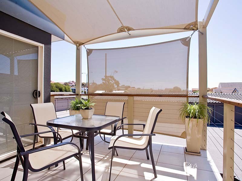 21/74 Military Road, Tennyson SA 5022