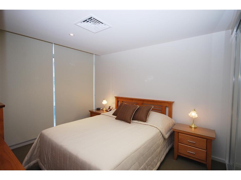 Apt 402/12-14 Wirra Drive, New Port, Port Adelaide SA 5015