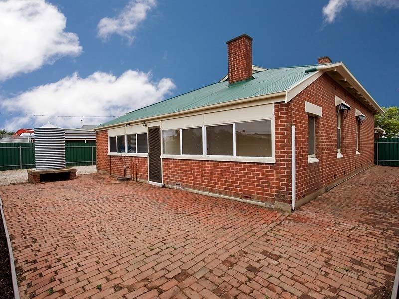 4 Scotia Street, Croydon SA 5008