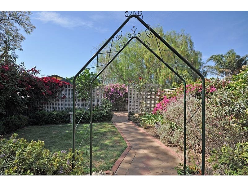 11B Windsor Street, Largs Bay SA 5016