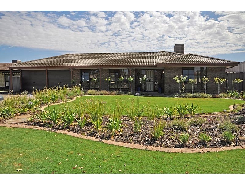 8 Kuta Crt, North Haven SA 5018