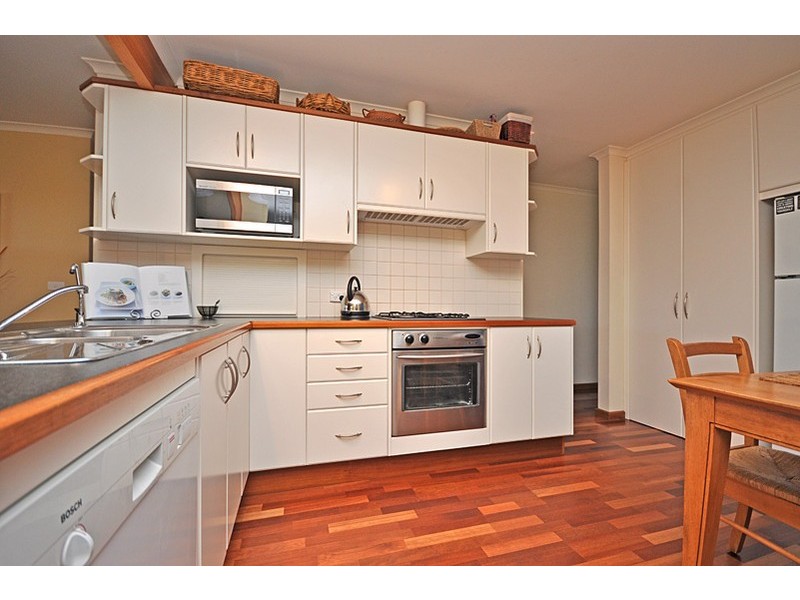 8 Kuta Crt, North Haven SA 5018
