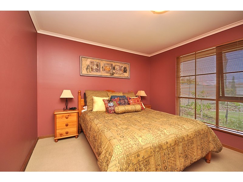 8 Kuta Crt, North Haven SA 5018