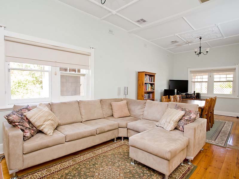 8 Moore Street, Prospect SA 5082