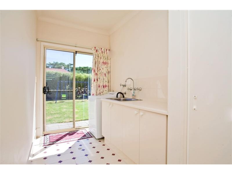 5 Kingscote Street, Alberton SA 5014