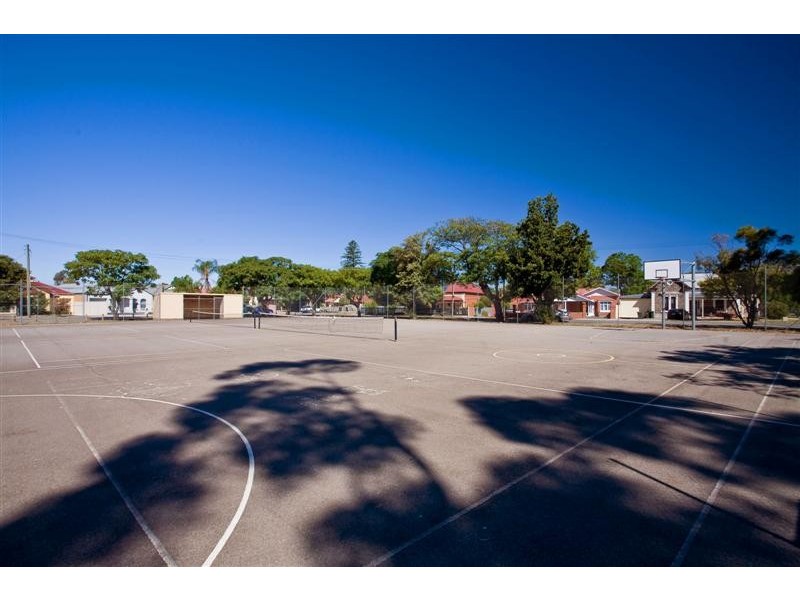 5 Kingscote Street, Alberton SA 5014