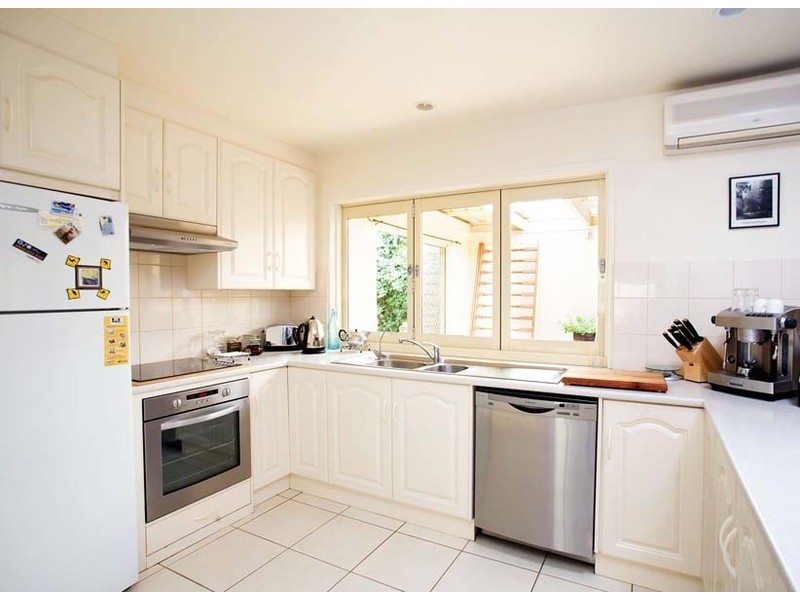 5 Endeavour Court, North Haven SA 5018