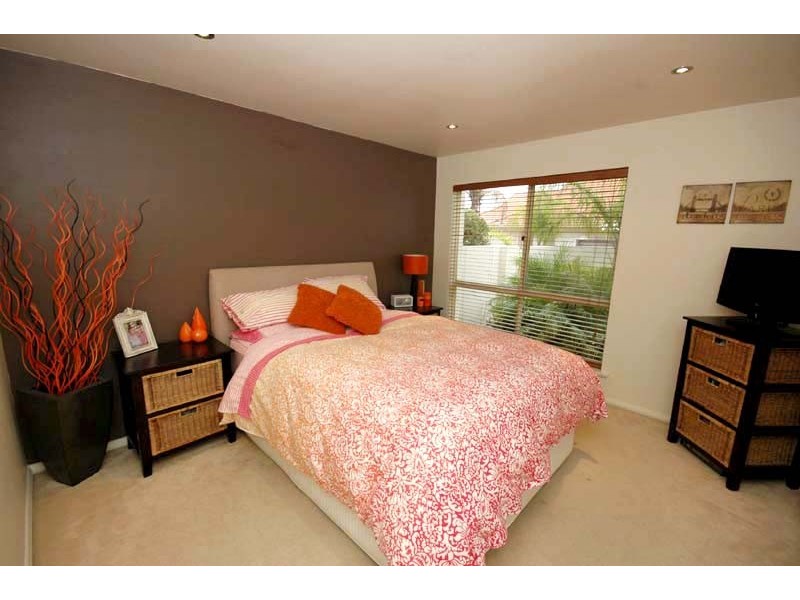 5 Endeavour Court, North Haven SA 5018