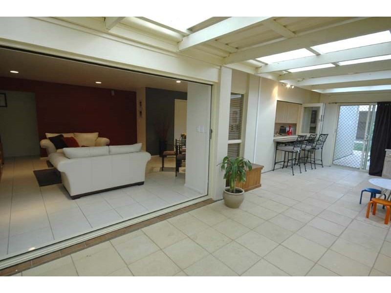 5 Endeavour Court, North Haven SA 5018