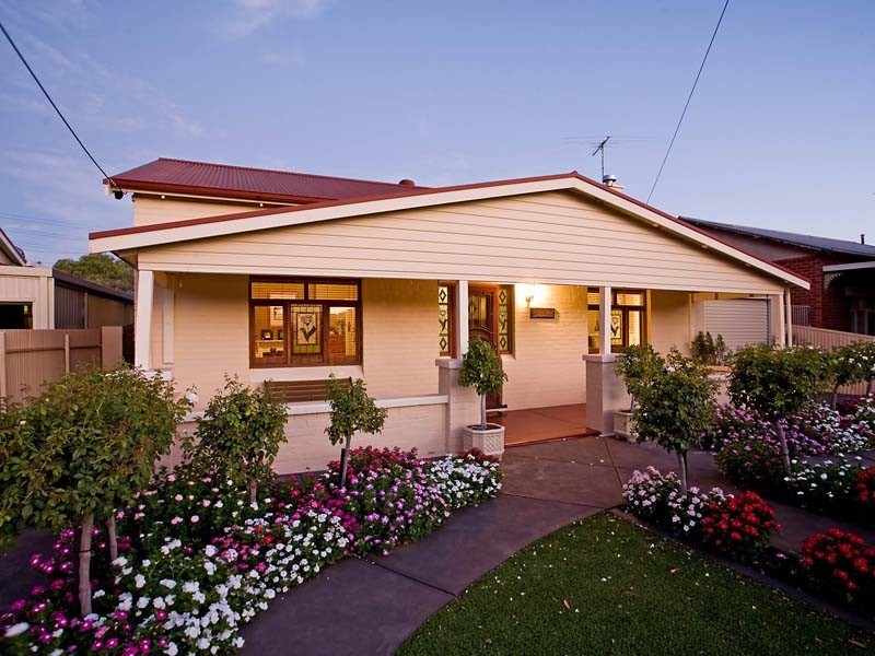 9 St Lawrence Avenue, Croydon SA 5008