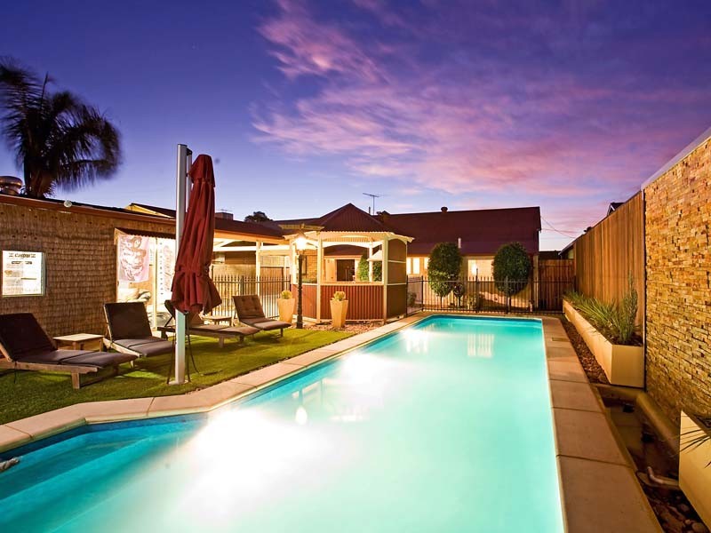 9 St Lawrence Avenue, Croydon SA 5008