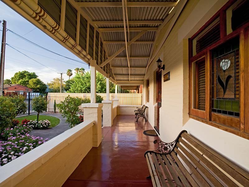 9 St Lawrence Avenue, Croydon SA 5008