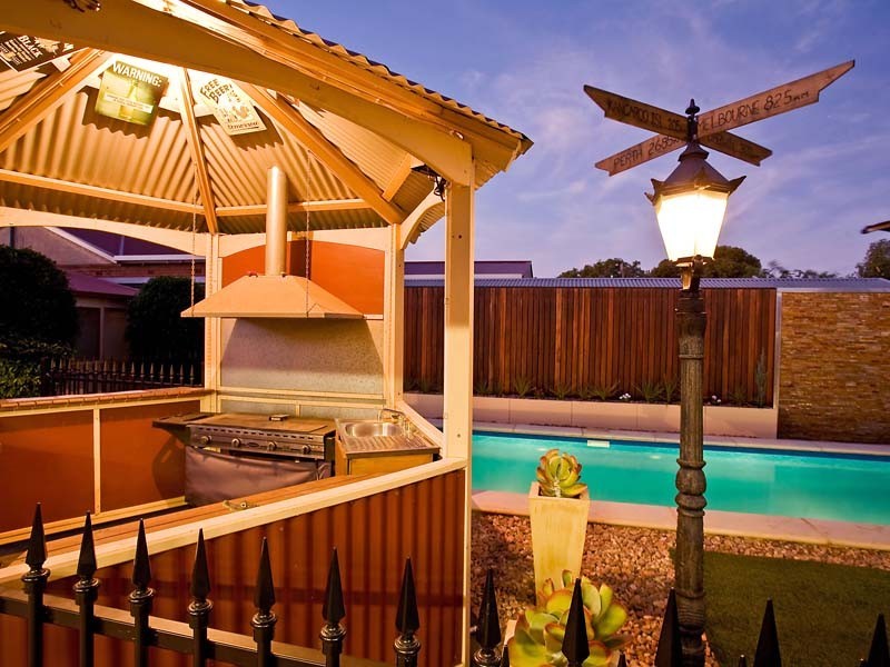 9 St Lawrence Avenue, Croydon SA 5008