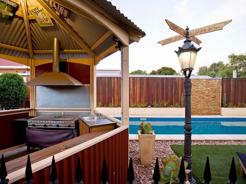 9 St Lawrence Avenue, Croydon SA 5008