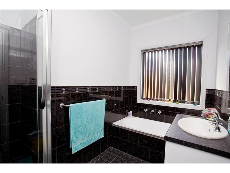 7 Booker Court, Pennington SA 5013