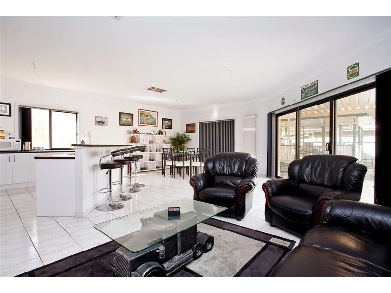 7 Booker Court, Pennington SA 5013