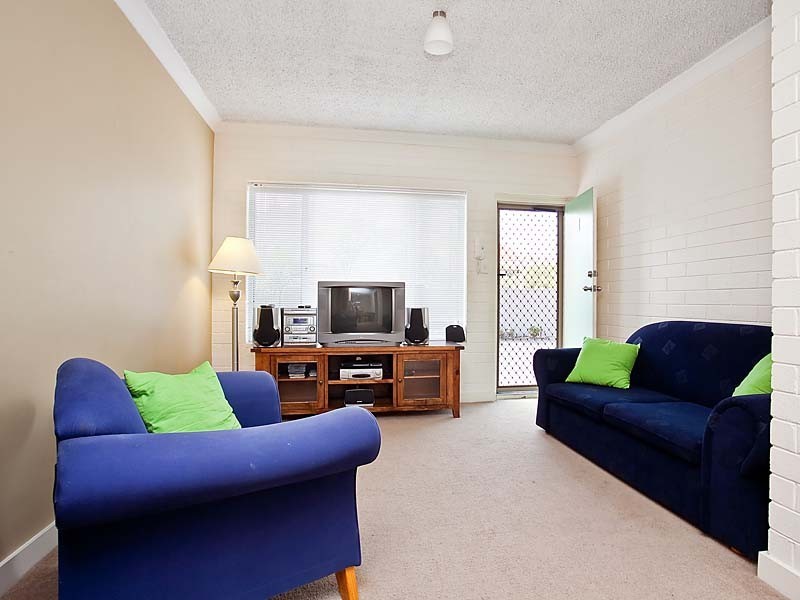 1/11a Alexander Street, Largs Bay SA 5016