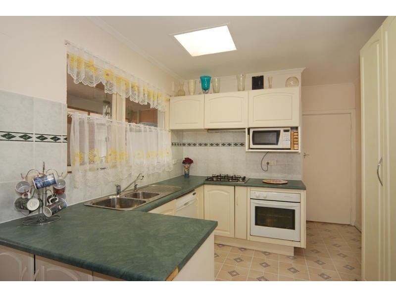 239 Wright Road, Valley View SA 5093