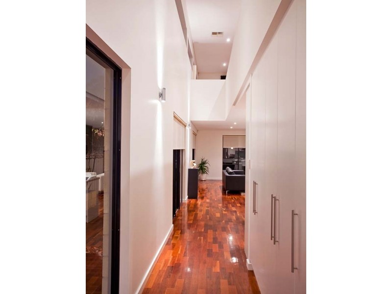 5 Mawson Close, Tennyson SA 5022