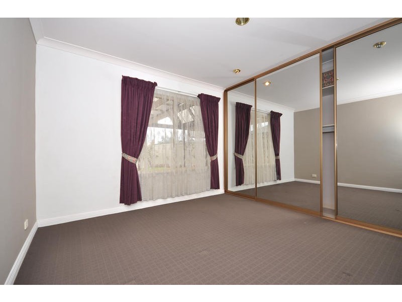 8 Selkirk Avenue, Seaton SA 5023