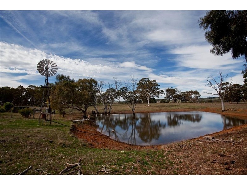 2 Sidler Road, Meadows SA 5201