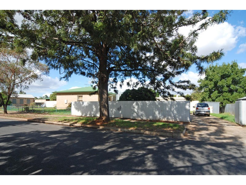 2 Chillmark Street, Elizabeth Vale SA 5112