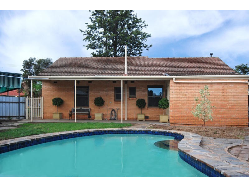 19  Laurel Avenue, Campbelltown SA 5074