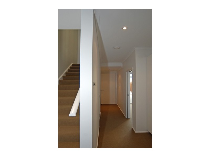 7 Kudylo Close, New Port SA 5015